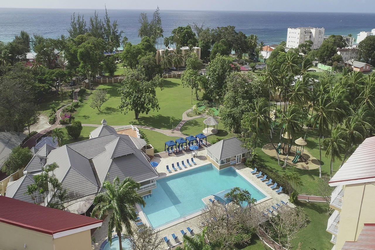 Divi Southwinds Beach Resort Christ Church Buitenkant foto